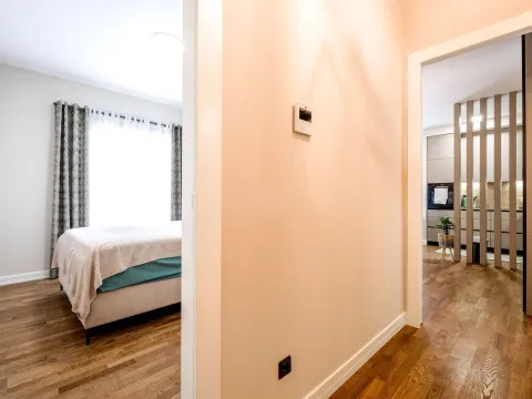 Sale, two bedroom apartment, 70m², Dumidran, Tivat - image 4