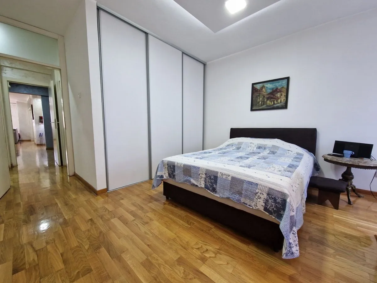 Sale, four bedroom apartment, 102m², Vračar Sve Podlokacije, Beograd