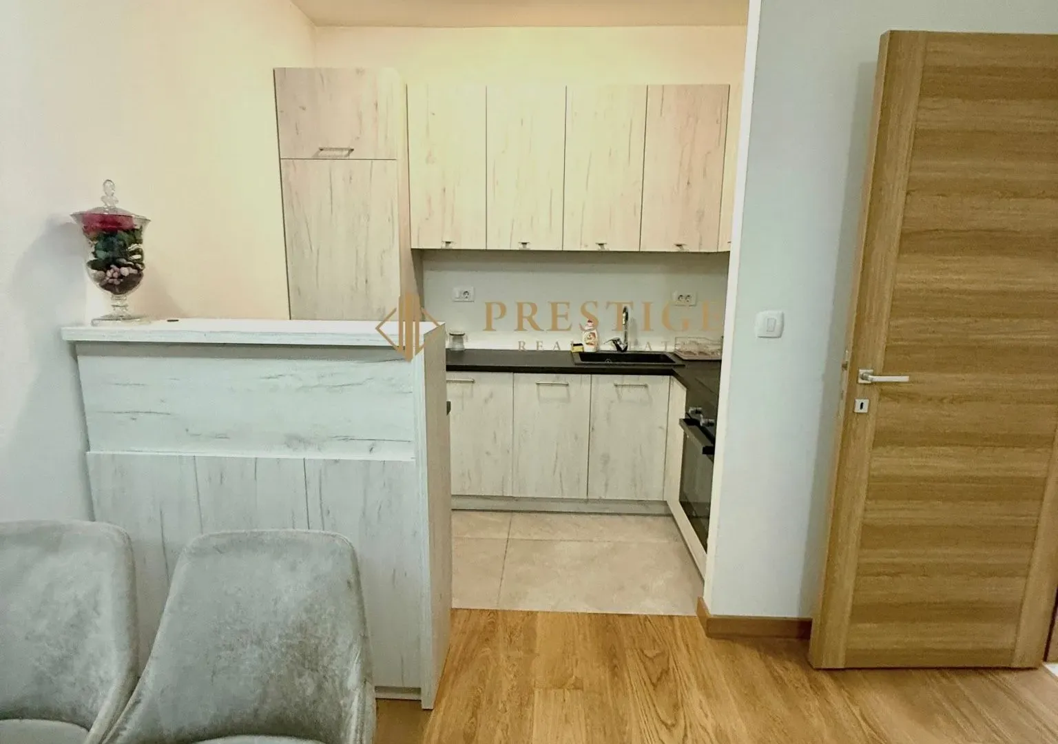 Izdavanje, jednosoban stan, 45m², City Kvart, Podgorica