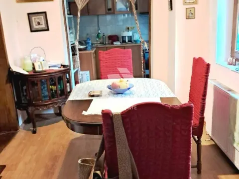 Kuća in Uciteljsko Naselje