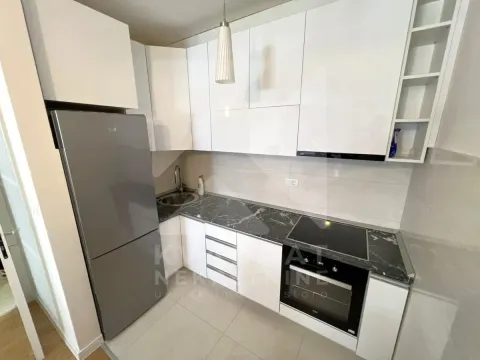 Rent, one bedroom apartment, 49m², Central Point, Podgorica - image 4