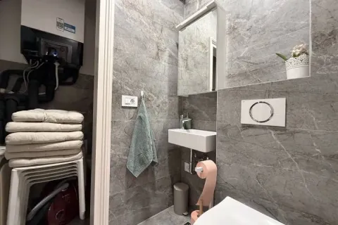 Izdavanje, četvorosoban stan, 81m², Dorćol Sve Podlokacije, Beograd - image 7