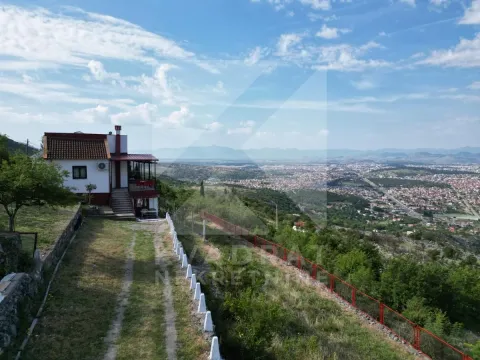 Rent, house, 130m², Zlatica, Podgorica - image 2
