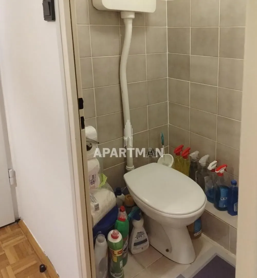 Prodaja, trosoban stan, 73m², Novi Beograd Blok 72, Novi Beograd Sve Podlokacije