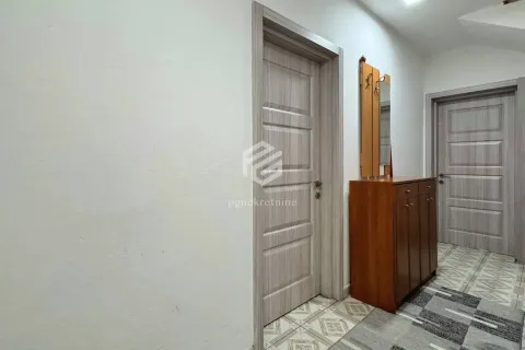 Rent, house, 160m², Gornja Gorica, Podgorica - image 11