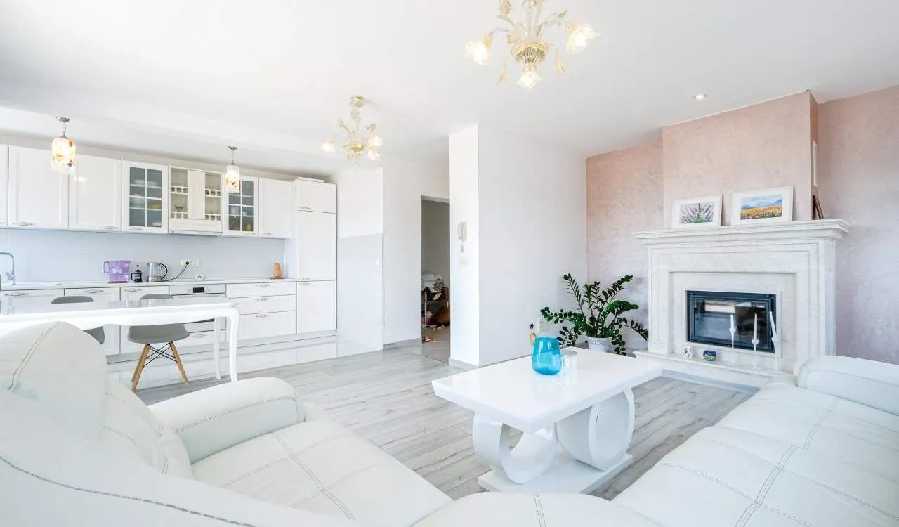 Prodaja, trosoban stan, 116m², Centar, Tivat