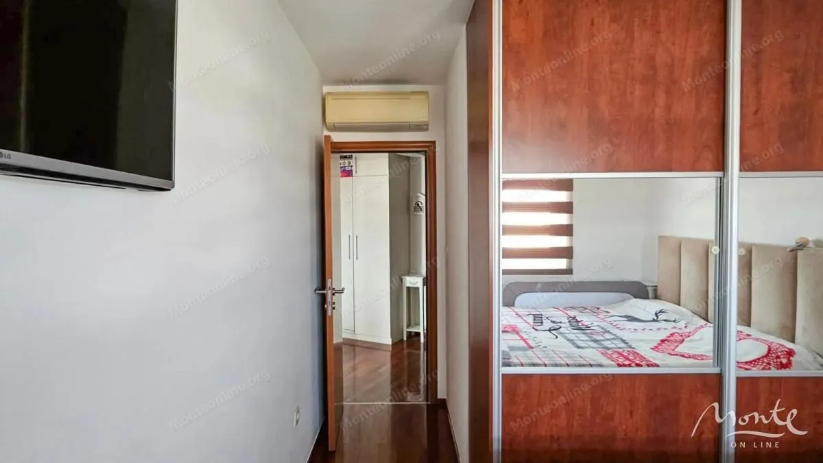 Prodaja, dvosoban stan, 56m², Stari Aerodrom, Podgorica