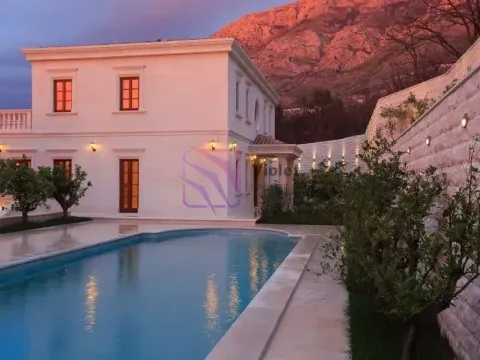 Prodaja, kuća, 550m², Reževići, Budva - image 2