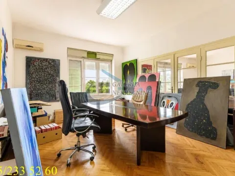 Prodaja, četvorosoban stan, 120m², Stari Grad, Beograd - image 10