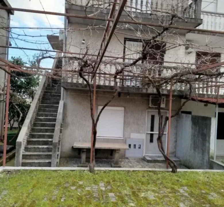 Rent, house, 50m², Lastva Grbaljska, Kotor