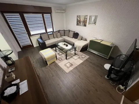 Prodaja, kuća, 332m², Niš, Srbija - image 19