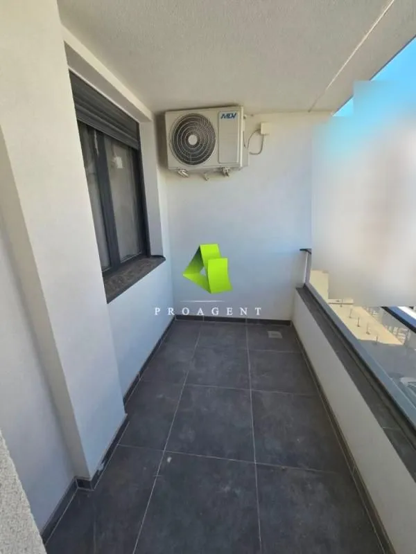Prodaja, dvosoban stan, 70m², Pantelej, Niš