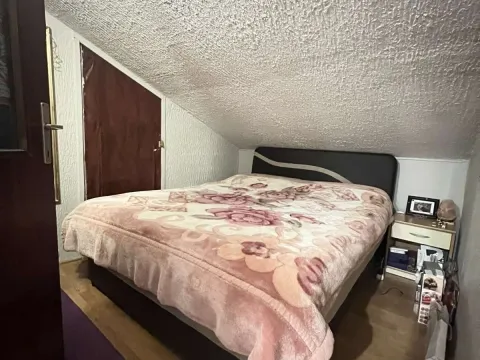 Izdavanje, dvosoban stan, 60m², Blok 6, Podgorica - image 4