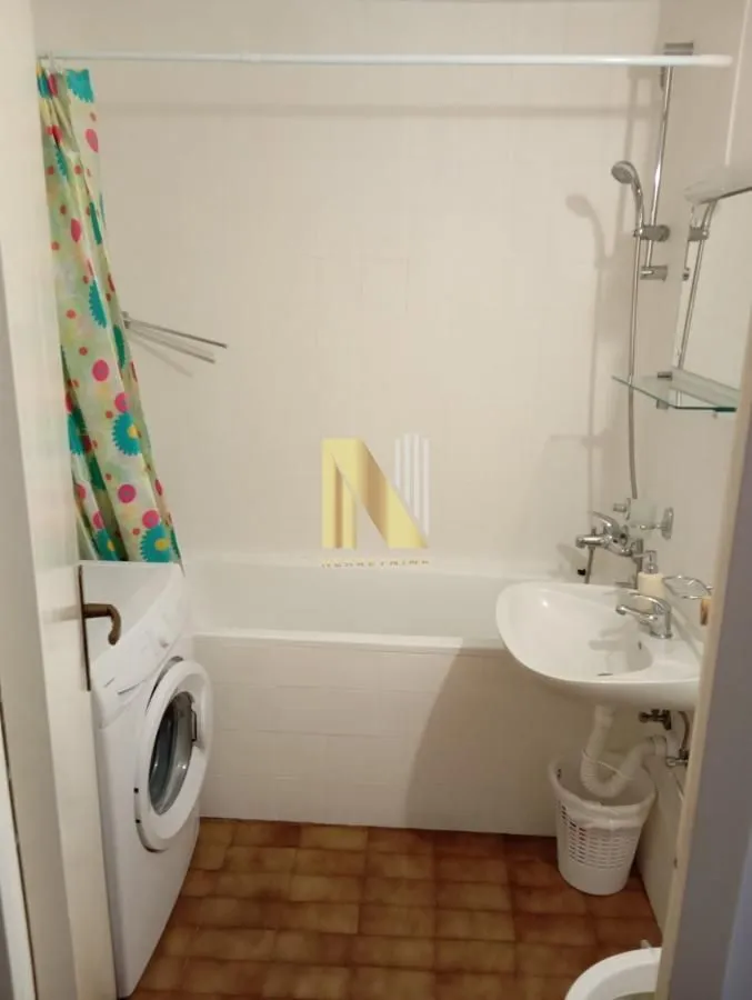 Prodaja, dvosoban stan, 66m², Novo naselje, Novi Sad