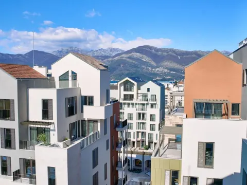 Sale, two bedroom apartment, 102m², Porto Montenegro, Tivat - image 9