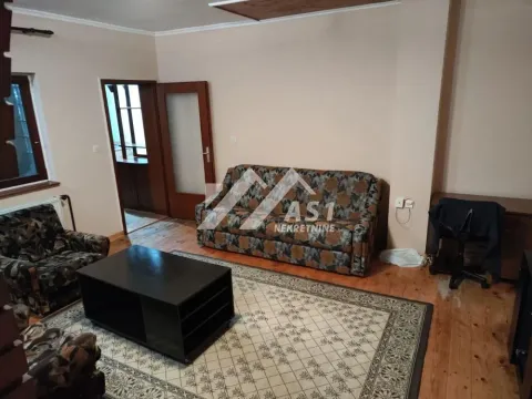 Izdavanje, trosoban stan, 72m², Petrovaradin, Novi Sad - image 4