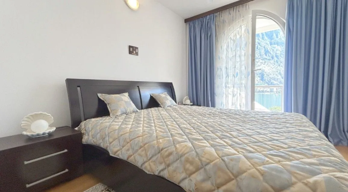 Sale, two bedroom apartment, 82m², Muo, Kotor