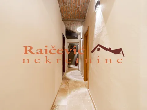 Sale, office space, 210m², Stari Grad, Beograd - image 12