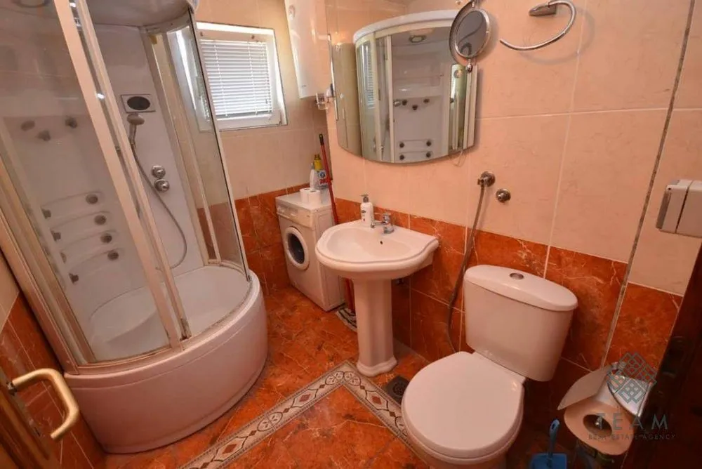 Prodaja, četvorosoban stan, 90m², Bijela, Herceg Novi