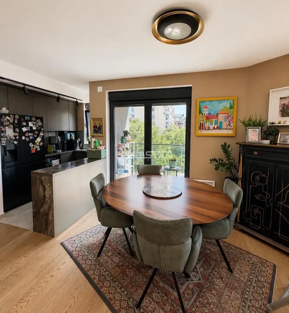 Sale, three bedroom apartment, 69m², Neimar, Vračar Sve Podlokacije