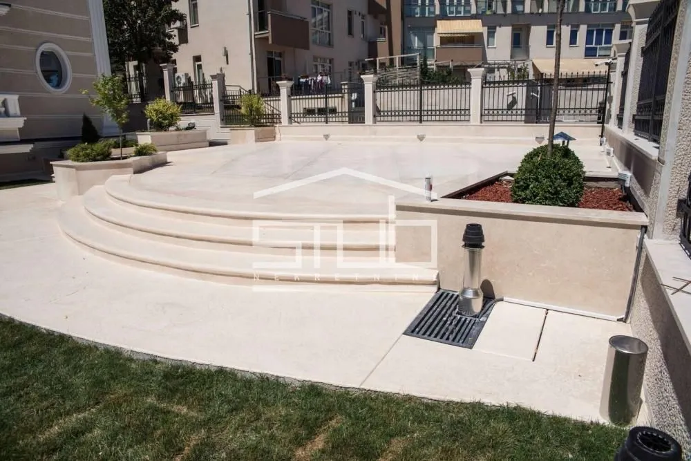 Izdavanje, kuća, 1400m², Savski Venac, Beograd