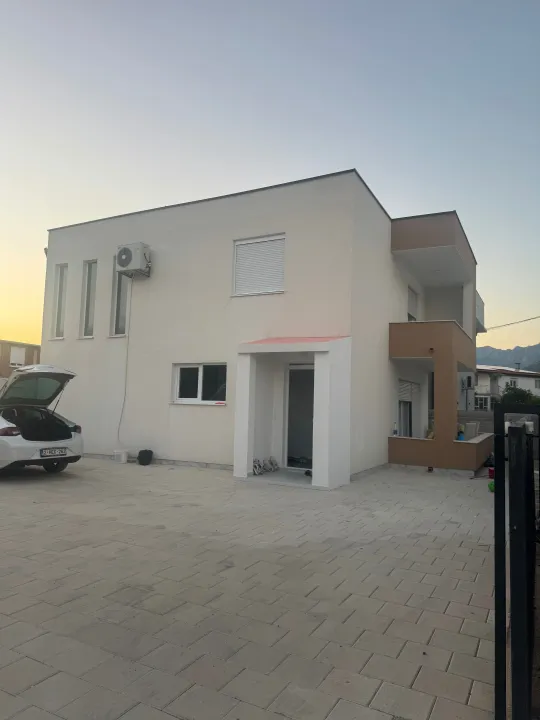 Rent, house, 170m², Zaljevo, Bar