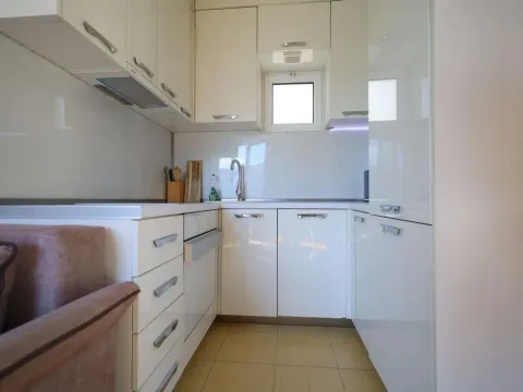 Prodaja, dvosoban stan, 49m², Centar, Budva - image 8