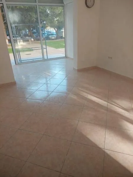 Rent, office space, 80m², Bar, Crna Gora