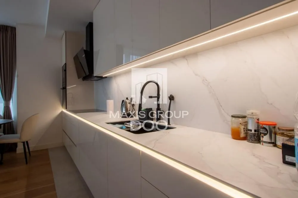 Sale, four bedroom apartment, 123m², Savski Venac, Beograd