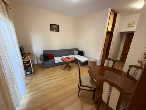 Stan in Baošići