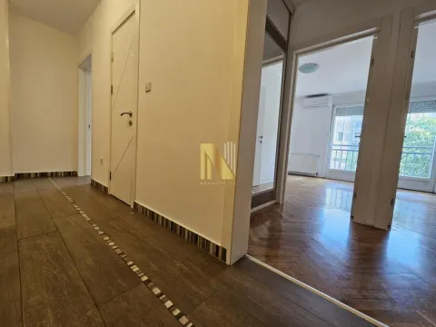 Prodaja, trosoban stan, 83m², Bulevar Oslobodjenja, Novi Sad Sve Podlokacije - image 12