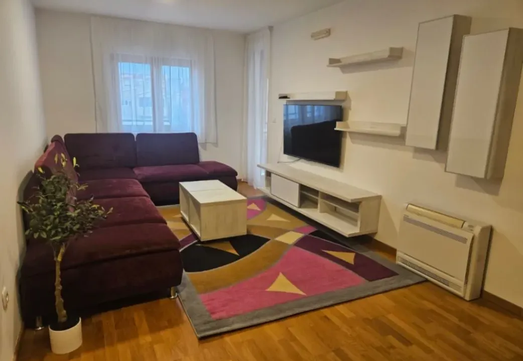 Rent, one bedroom apartment, 43m², Tološka šuma, Podgorica