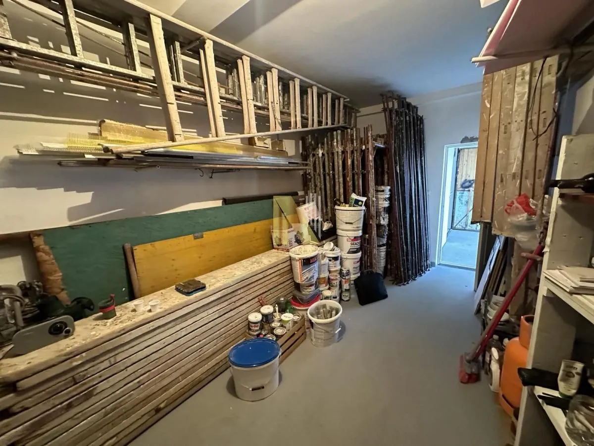 Prodaja, kuća, 298m², Klisa, Novi Sad Sve Podlokacije