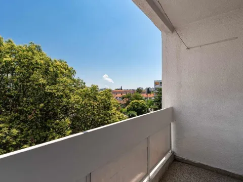 Izdavanje, dvosoban stan, 70m², Podgorica, Crna Gora - image 4