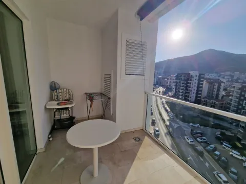 Rent, one bedroom apartment, 67m², Budva, Crna Gora - image 10