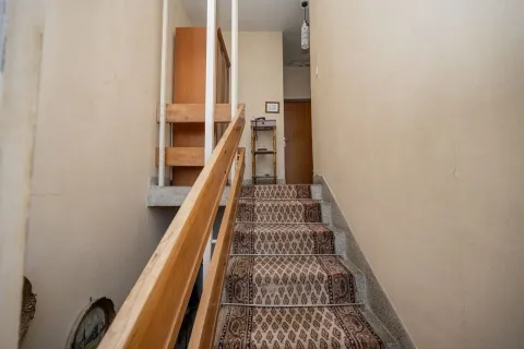 Prodaja, kuća, 183m², Pod Goricom, Podgorica - image 10