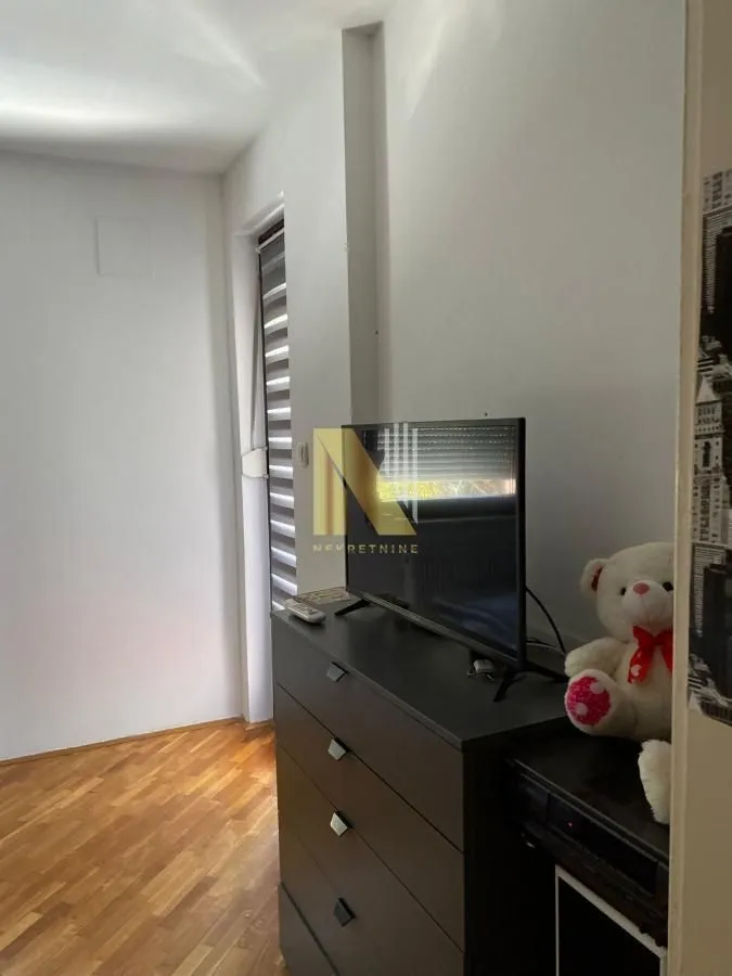 Prodaja, trosoban stan, 71m², Salajka, Novi Sad Sve Podlokacije