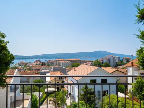 Prodaja, stan, 78m², Tivat, Crna Gora - image 1