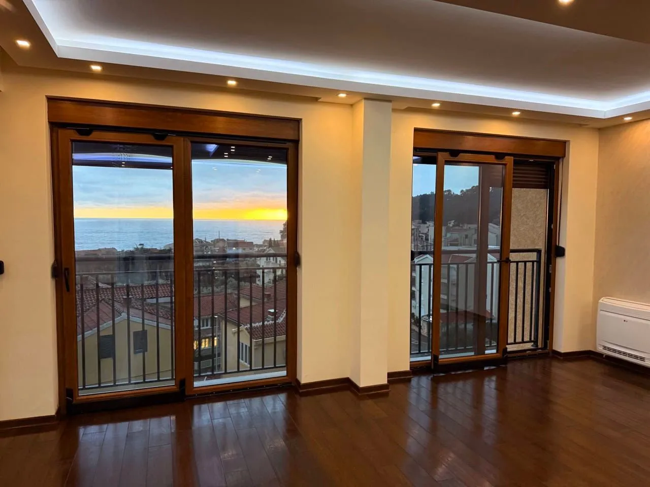 Sale, apartment, 152m², Petrovac, Budva