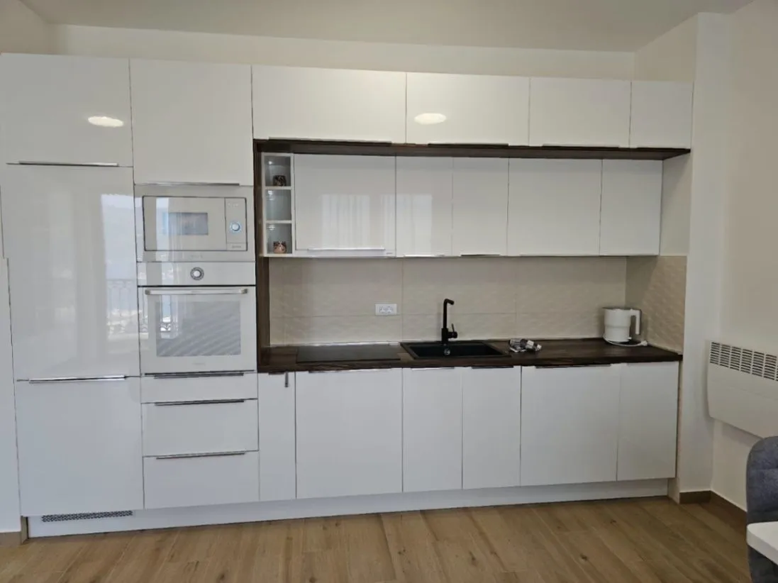 Prodaja, dvosoban stan, 73m², Budva, Crna Gora