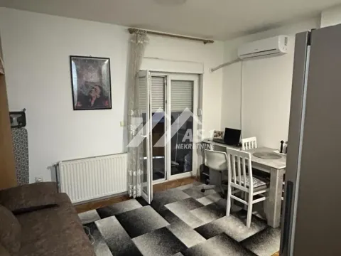 Izdavanje, stan, 24m², Centar, Novi Sad - image 4