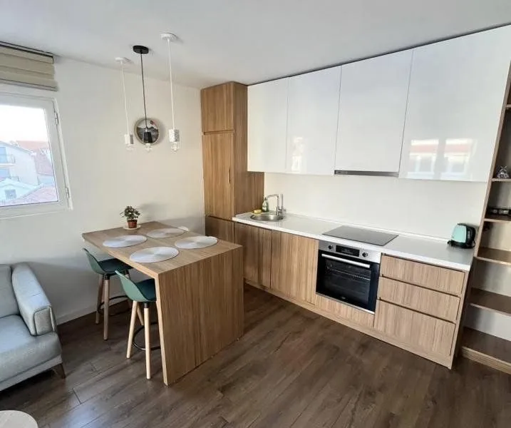 Prodaja, jednosoban stan, 45m², Velji Vinogradi, Budva