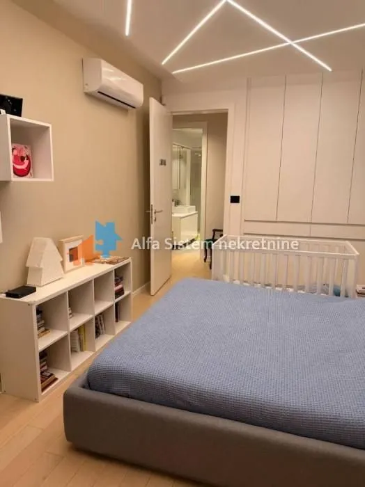Rent, four bedroom apartment, 103m², Stari Grad, Beograd