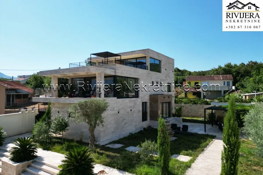 Sale, house, 385m², Kubasi, Kotor