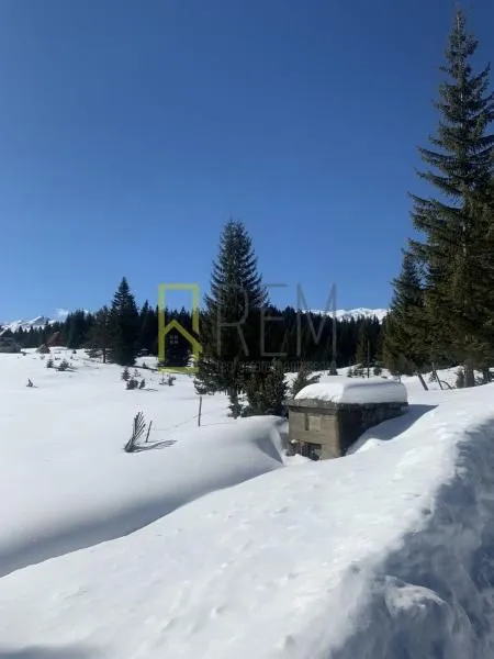 Prodaja, plac, 400m², Žabljak, Crna Gora