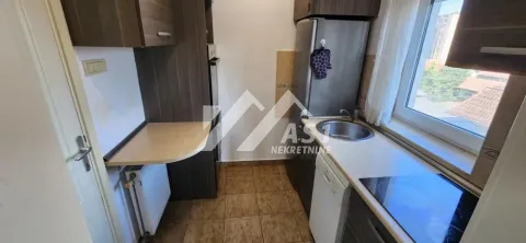 Izdavanje, dvosoban stan, 51m², Banatić, Novi Sad Sve Podlokacije - image 4