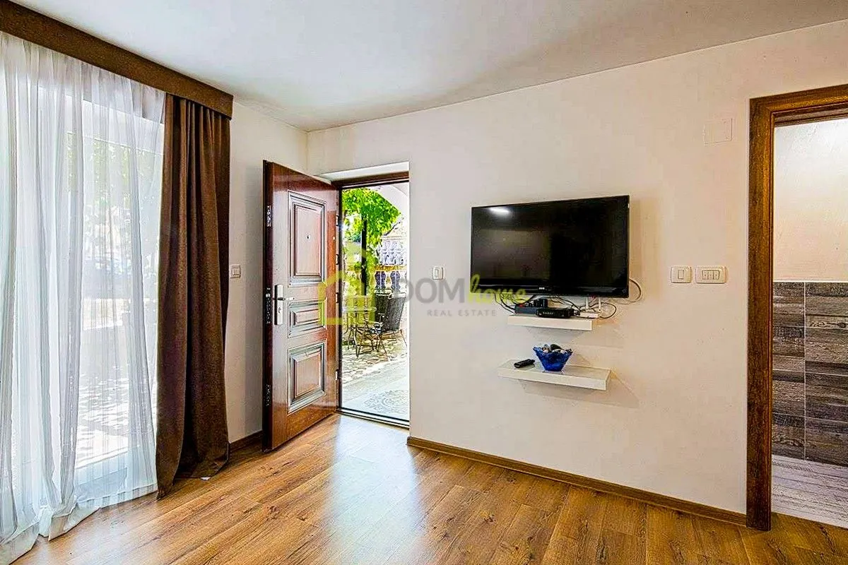 Rent, one bedroom apartment, 30m², Budva, Crna Gora