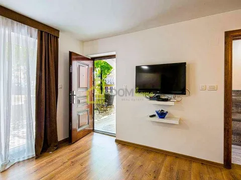 Izdavanje, jednosoban stan, 30m², Budva, Crna Gora - image 8