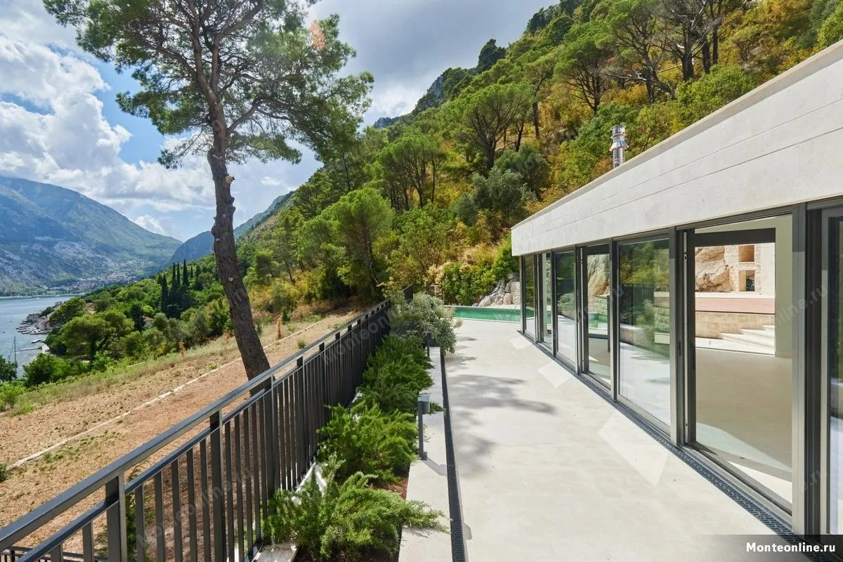 Sale, house, 479m², Prčanj, Kotor
