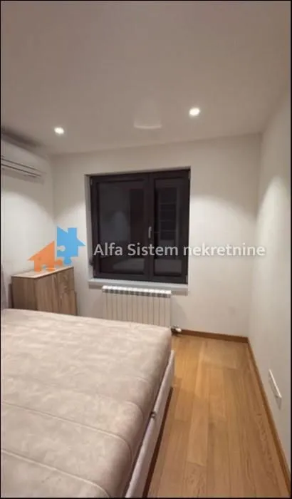 Izdavanje, dvosoban stan, 65m², Stari Grad, Beograd